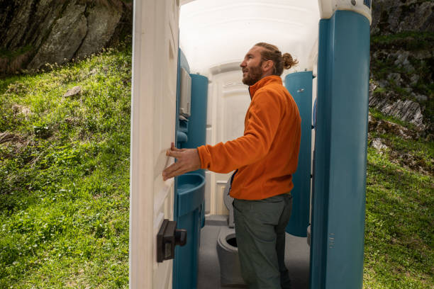 Best Construction site porta potty rental  in Highland, IN