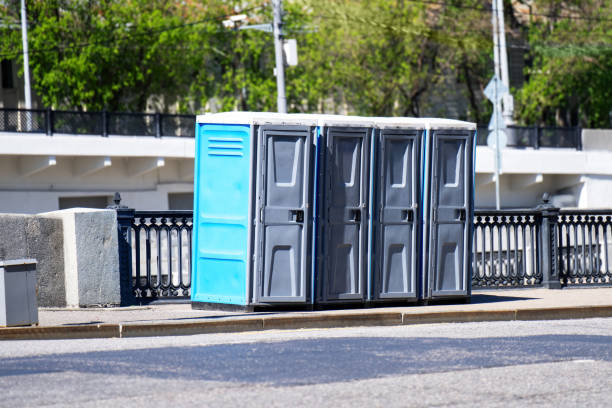 Best Porta potty rental near me  in Highland, IN